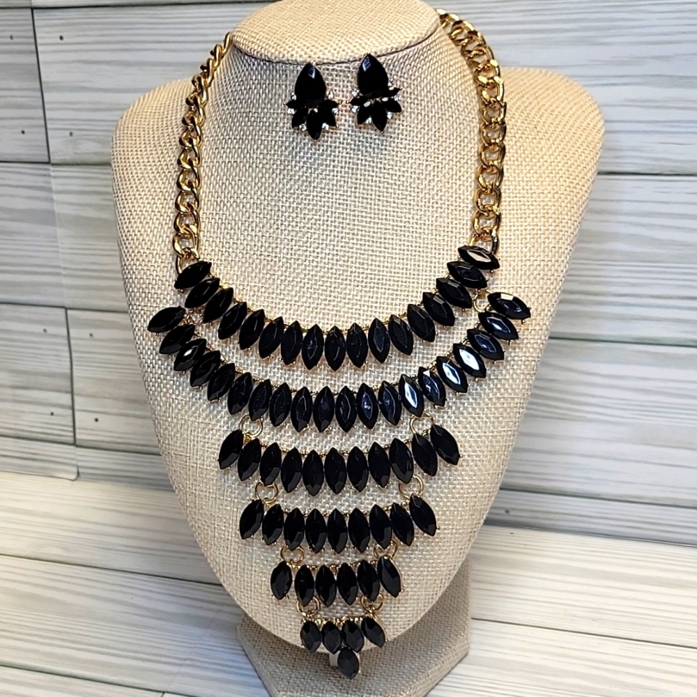 Vintage Black Crystal Rhinestone Chunky Gold Tone Necklace + Earring Bundle C32